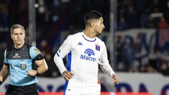 Eric Ramírez convirtió su primer gol con la camiseta de Tigre