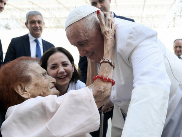 Papa Francisco concede indulgencia plenaria a participantes en la Jornada Mundial de los Abuelos