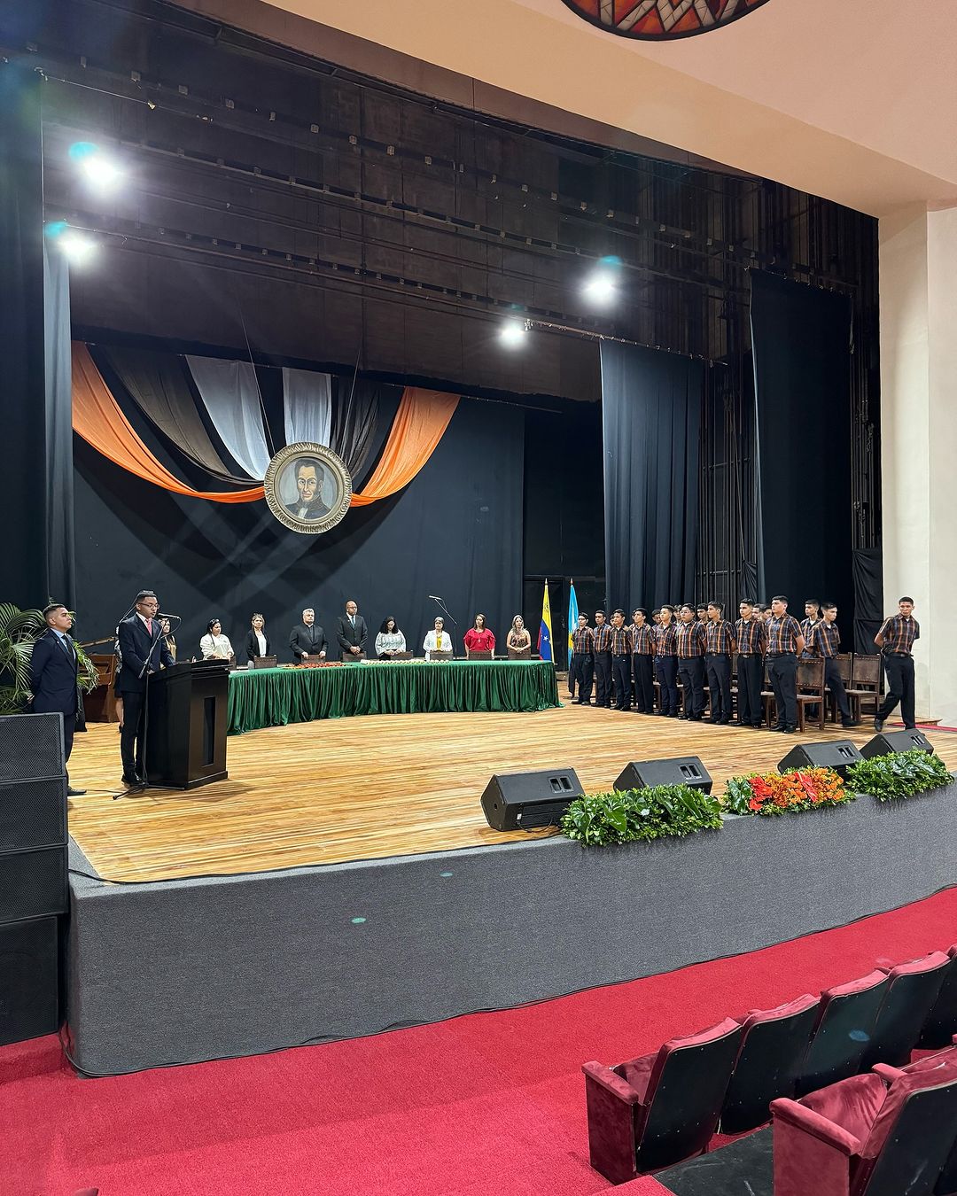 Después de 20 años, se gradúa la primera promoción de bachilleres en el Teatro Niños Cantores del Zulia