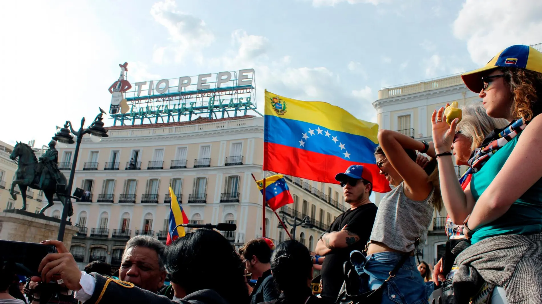 Venezolanos son los que más piden asilo en España, según SAPI