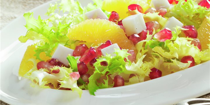 Disfruta de una cena de ensalada de naranja, queso y pistachos: Te decimos cómo hacerlo