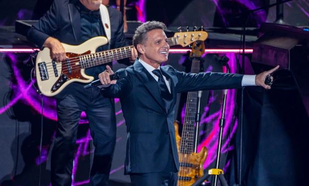 Luis Miguel culmina gira de conciertos en España