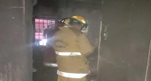 En San Cristóbal: Mujer incendió una vivienda para asesinar a su novio, pero murió el cuñado