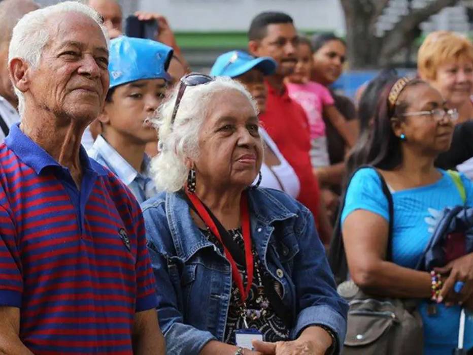 Pensionados del IVSS recibirán pago de septiembre este miércoles 21-Ago