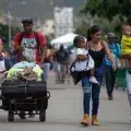 Colombia aprueba beneficios para custodios de menores de edad venezolanos