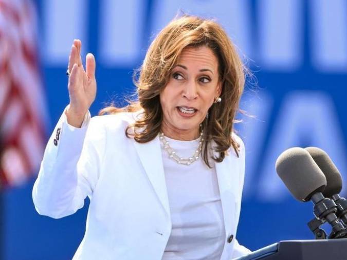 Kamala Harris considera suspender X