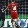 PSG aprovechó el error de Gazzaniga para llevarse la victoria ante Girona