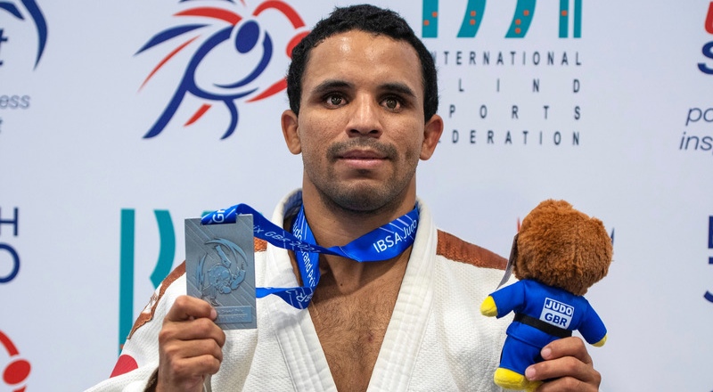 El venezolano Marcos Blanco se colgó la medalla de bronce en los Juegos Paralímpicos de París 2024