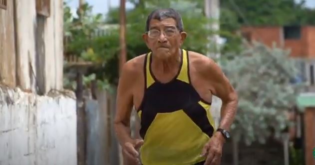 A sus 88 años José Campos competirá por vigesimotercera vez en la Media Maratón Maracaibo