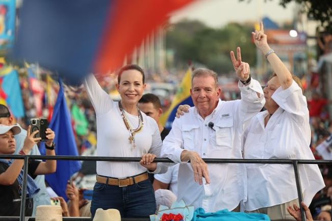 Edmundo González Urrutia, presidente electo de Venezuela salió del país y se encuentra en España: María Corina Machado