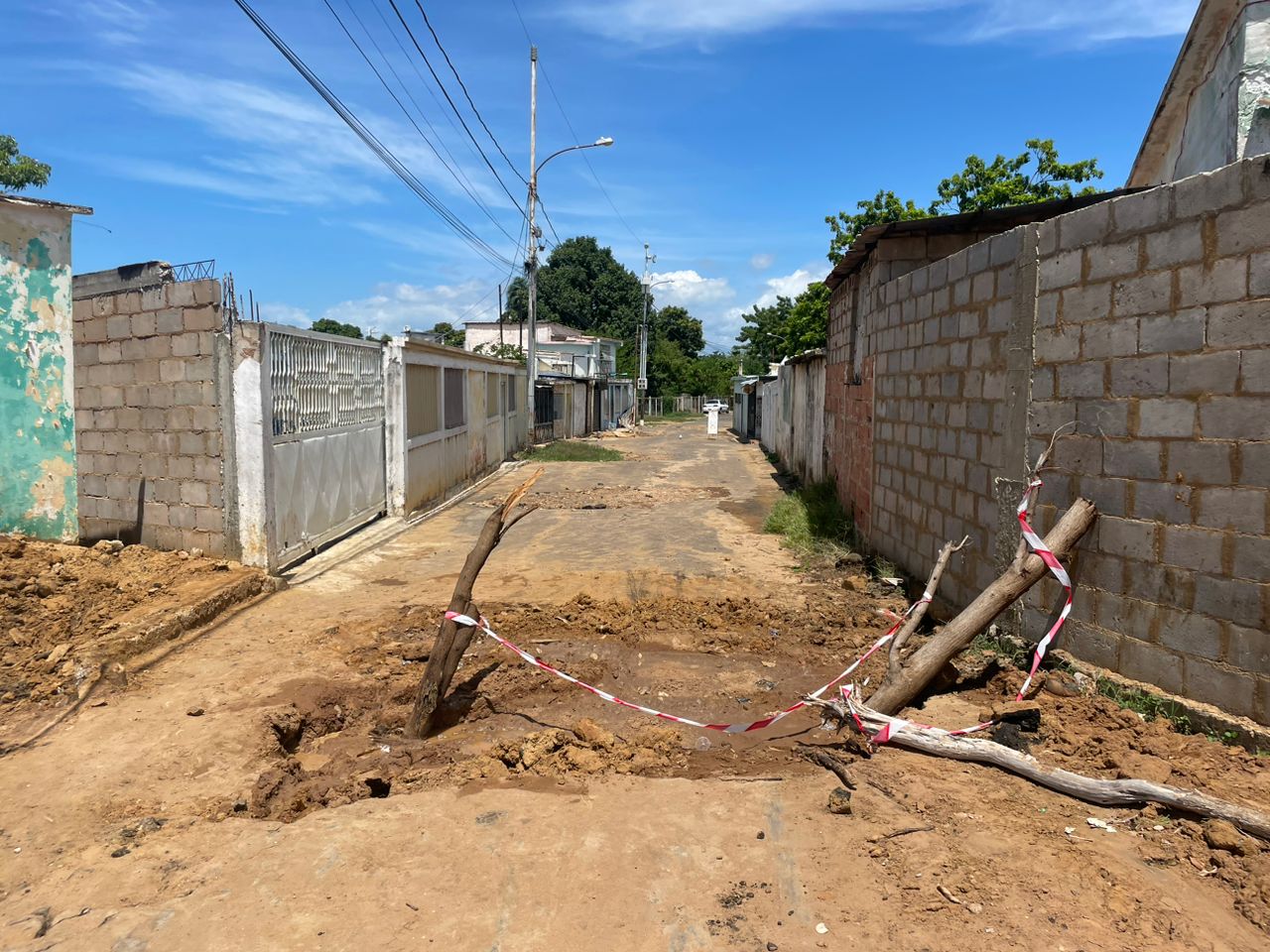 Hidrolago atendió fuga de aguas blancas en Pueblo Nuevo tras llamado de NAD