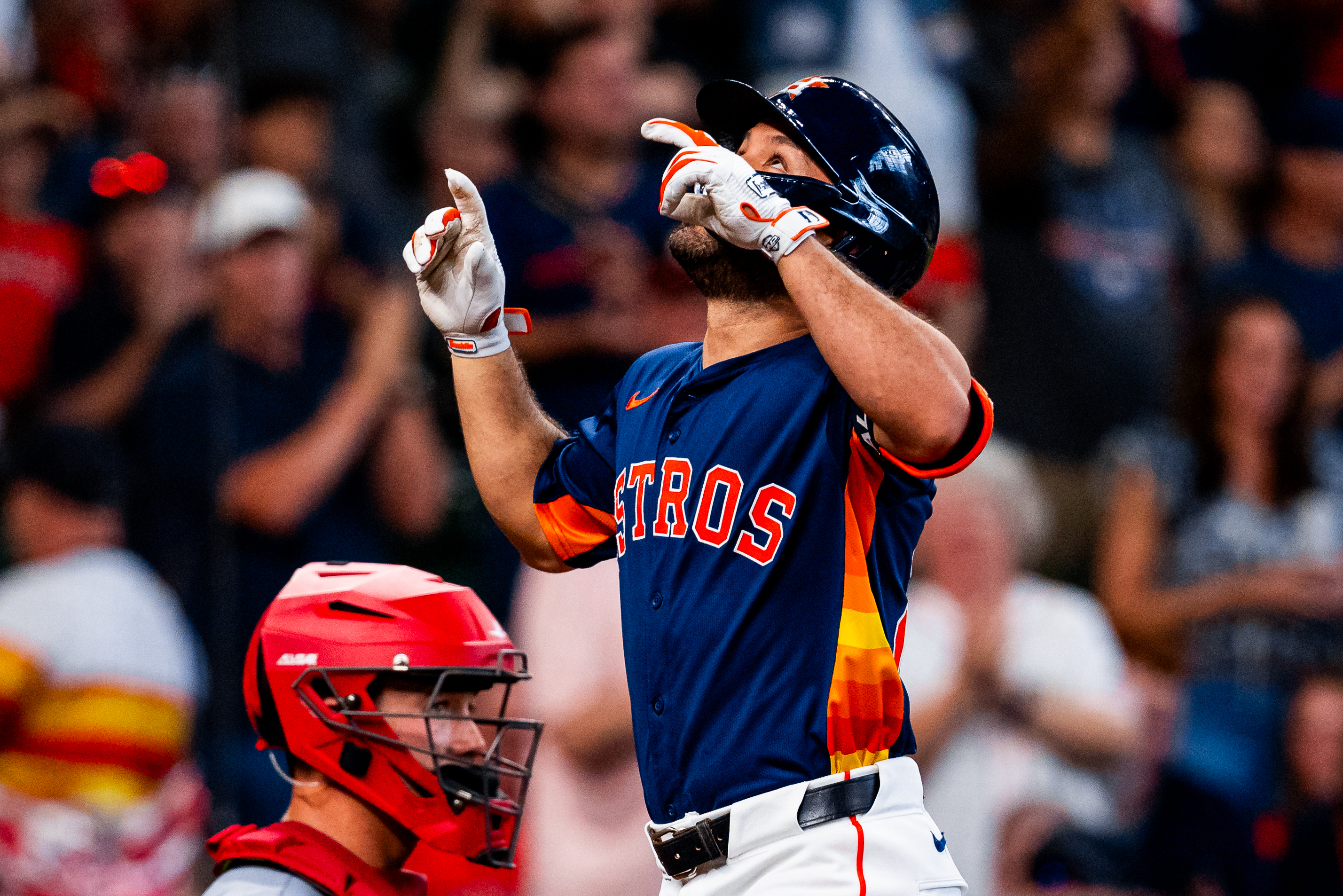 José Altuve la botó y alcanzó la marca 20/20 en la temporada