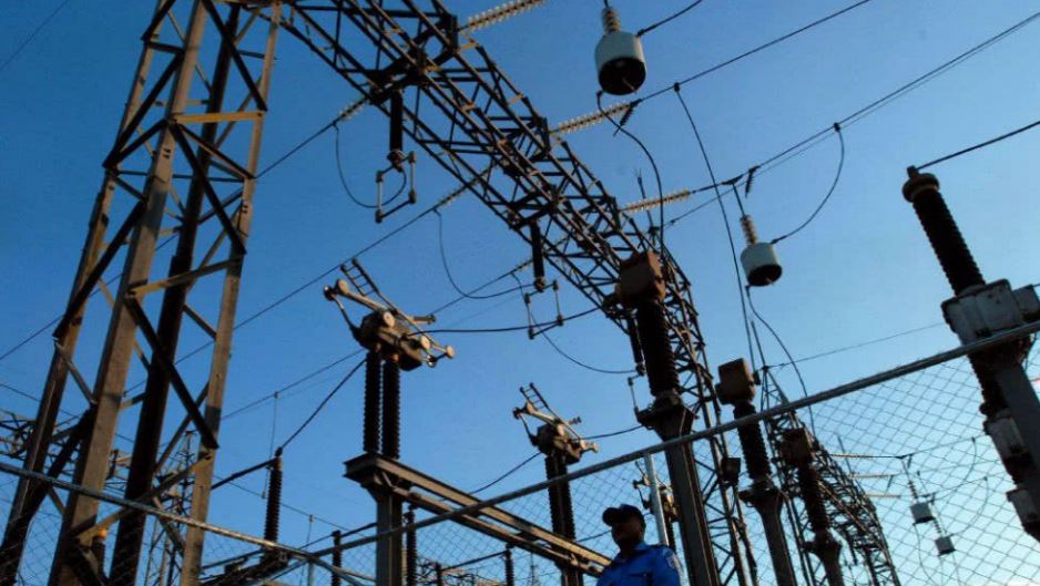 Fluctuaciones eléctricas marcan la tarde de este 23-Sept en Maracaibo y otros estados: Caracas también registró bajones