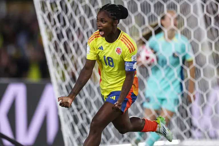 Linda Caicedo lleva a Colombia a los cuartos de final