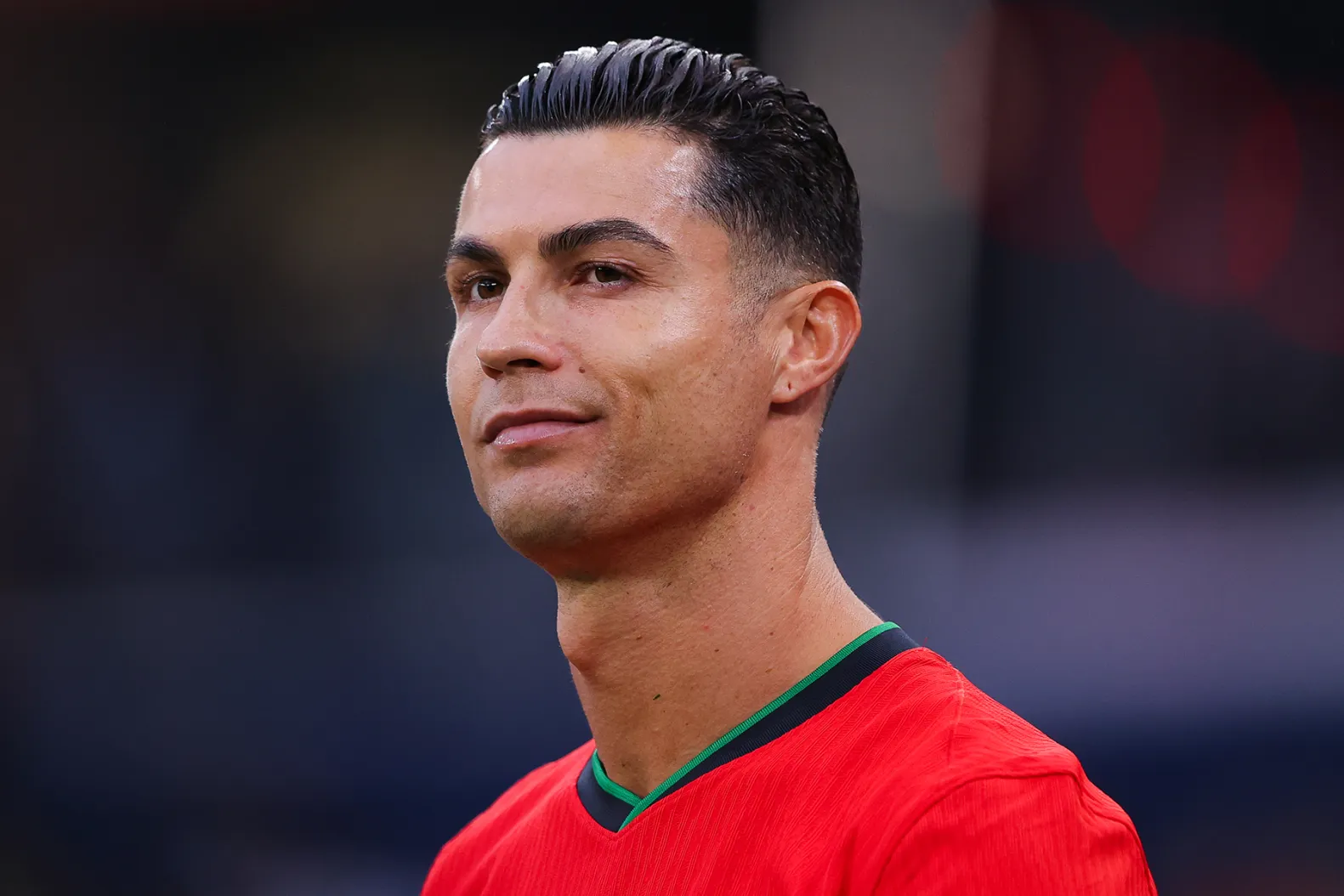 Cristiano Ronaldo alcanza 1,000 millones de seguidores en redes