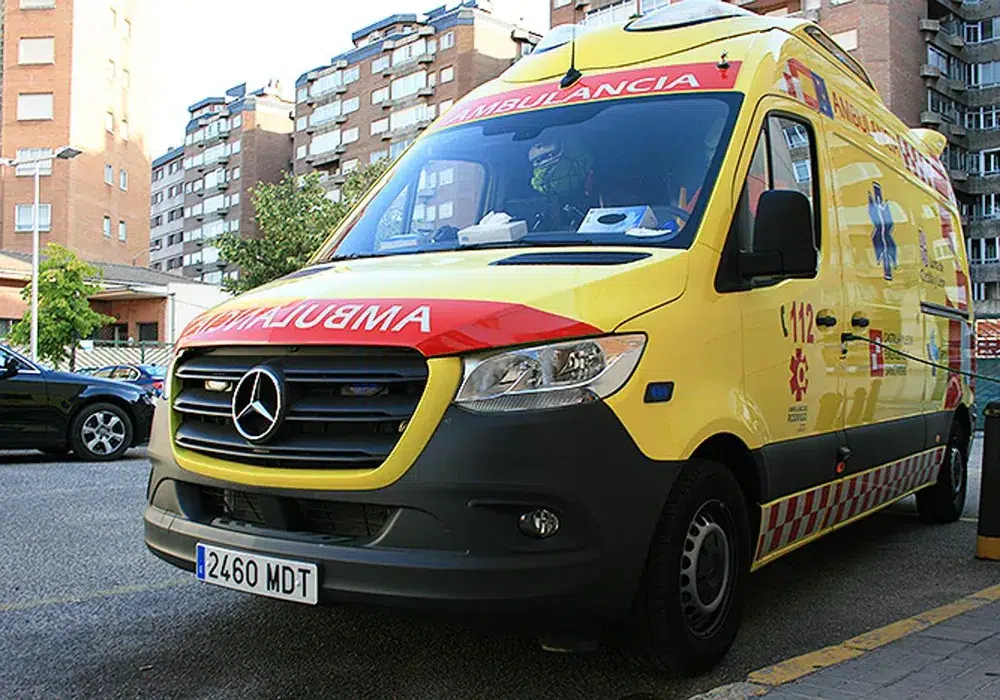 Cuatro mujeres y cinco niñas heridas en un atropellamiento masivo tras choque de dos vehículos en Valladolid, España