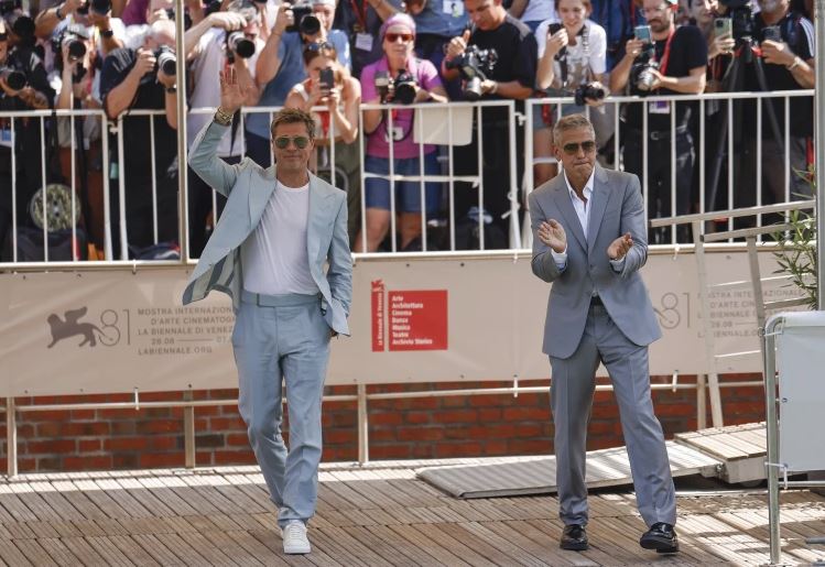 ‘Wolfs’ la película que protagonizan Brad Pitt y George Clooney se estrenó en el Festival de Venecia y vaticina éxito en cines