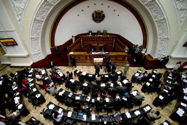 Asamblea Nacional suspende debate sobre ruptura de relaciones con España por 