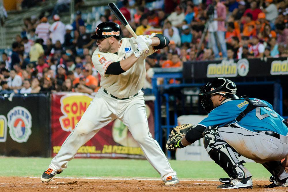 Sandy León y Freddy Galvis próximos a sumarse a los entrenamientos de las Águilas del Zulia