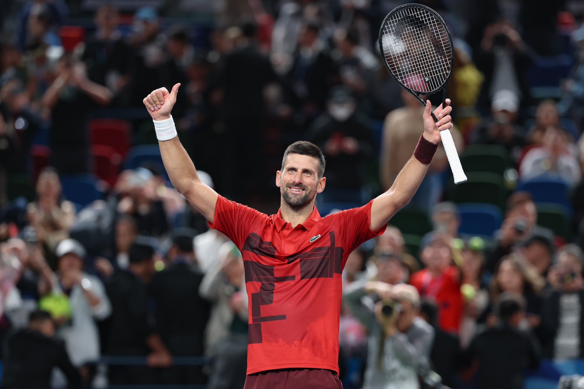 Novak Djokovic se instaló en los octavos de final de Shanghái