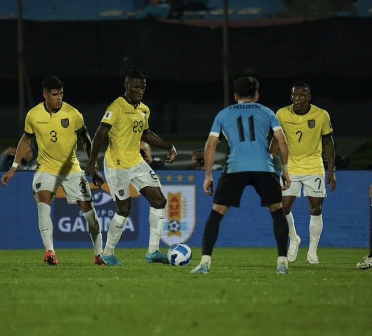 Uruguay y Ecuador no pasaron del empate en el Centenario