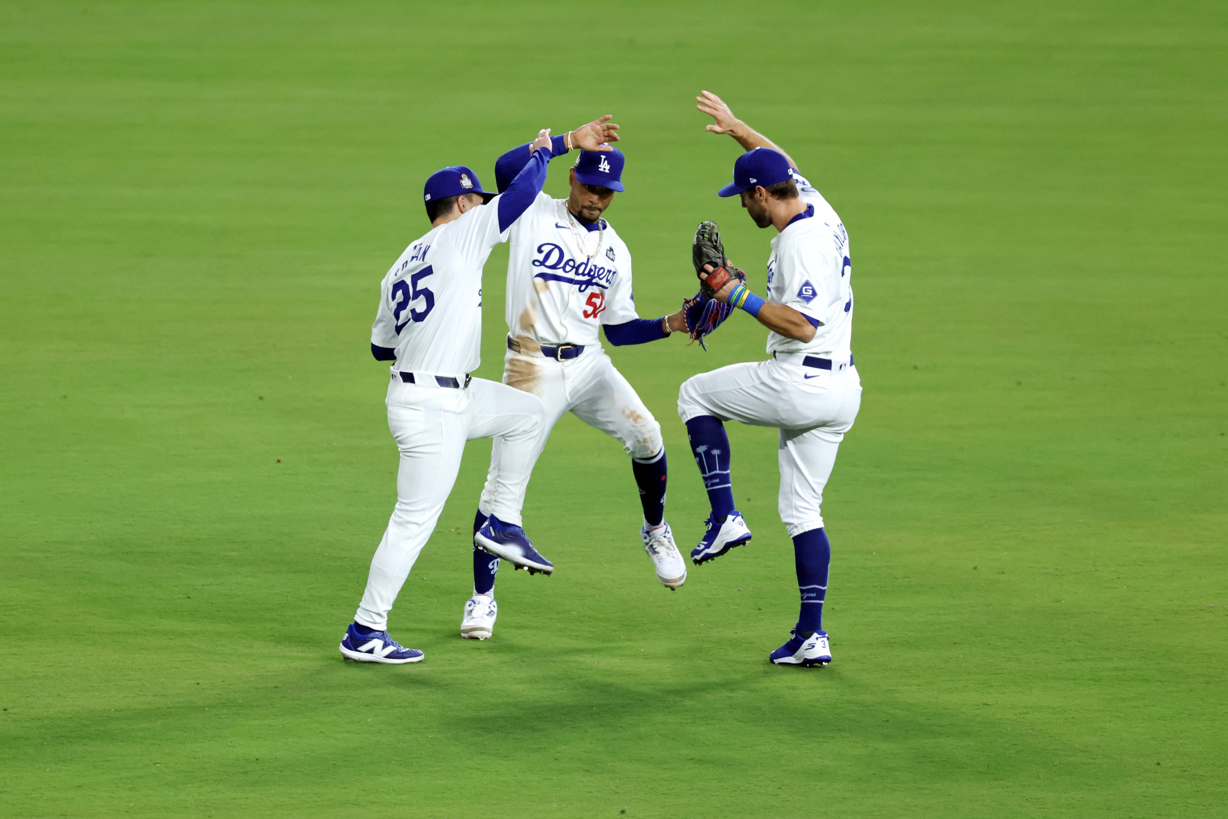 Dodgers ganan el segundo de la Serie Mundial y ponen contra la pared a Yankees