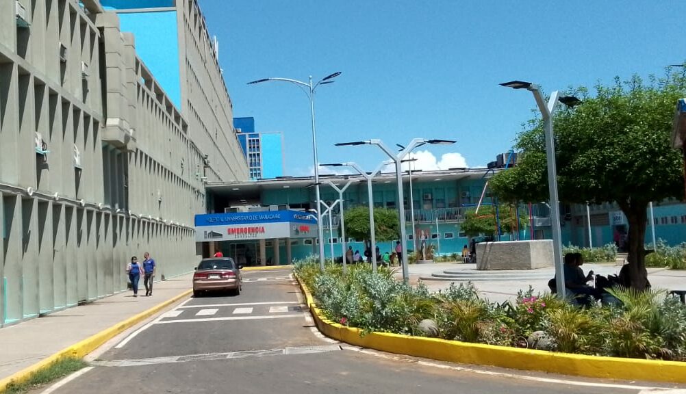 Hombre se electrocutó cuando pegaba unos cables en un poste de Las Pulgas