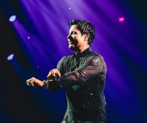 Chayanne comparte nuevamente con sus seguidores su rutina de ejercicios