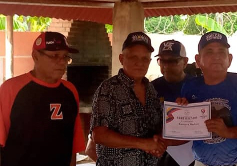 Las Glorias Deportivas del Zulia reciben reconocimiento en la Granja 