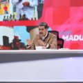 Maduro: Prometo luchar contra corruptos y traidores ‘caiga quien caiga’