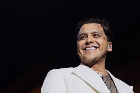 Tras hospitalización de emergencia, Christian Nodal fue dado de alta