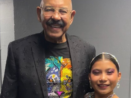 Niña venezolana, campeona mundial de salsa, bailó en el concierto de Oscar D’ León en Miami