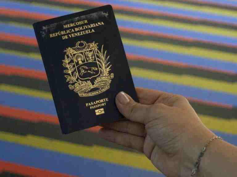 Venezolanos sin pasaporte vigente pueden ingresar al país a través de la frontera con Colombia