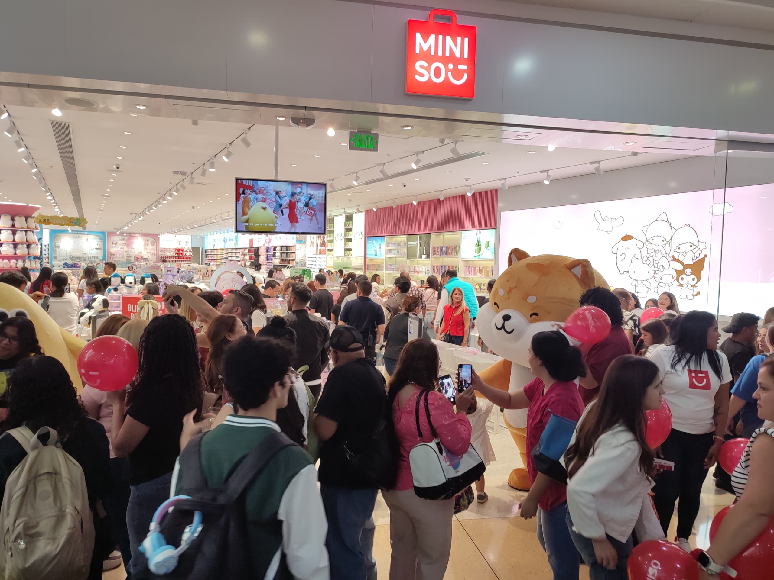 MINISO llega a Maracaibo con su tienda más grande del país