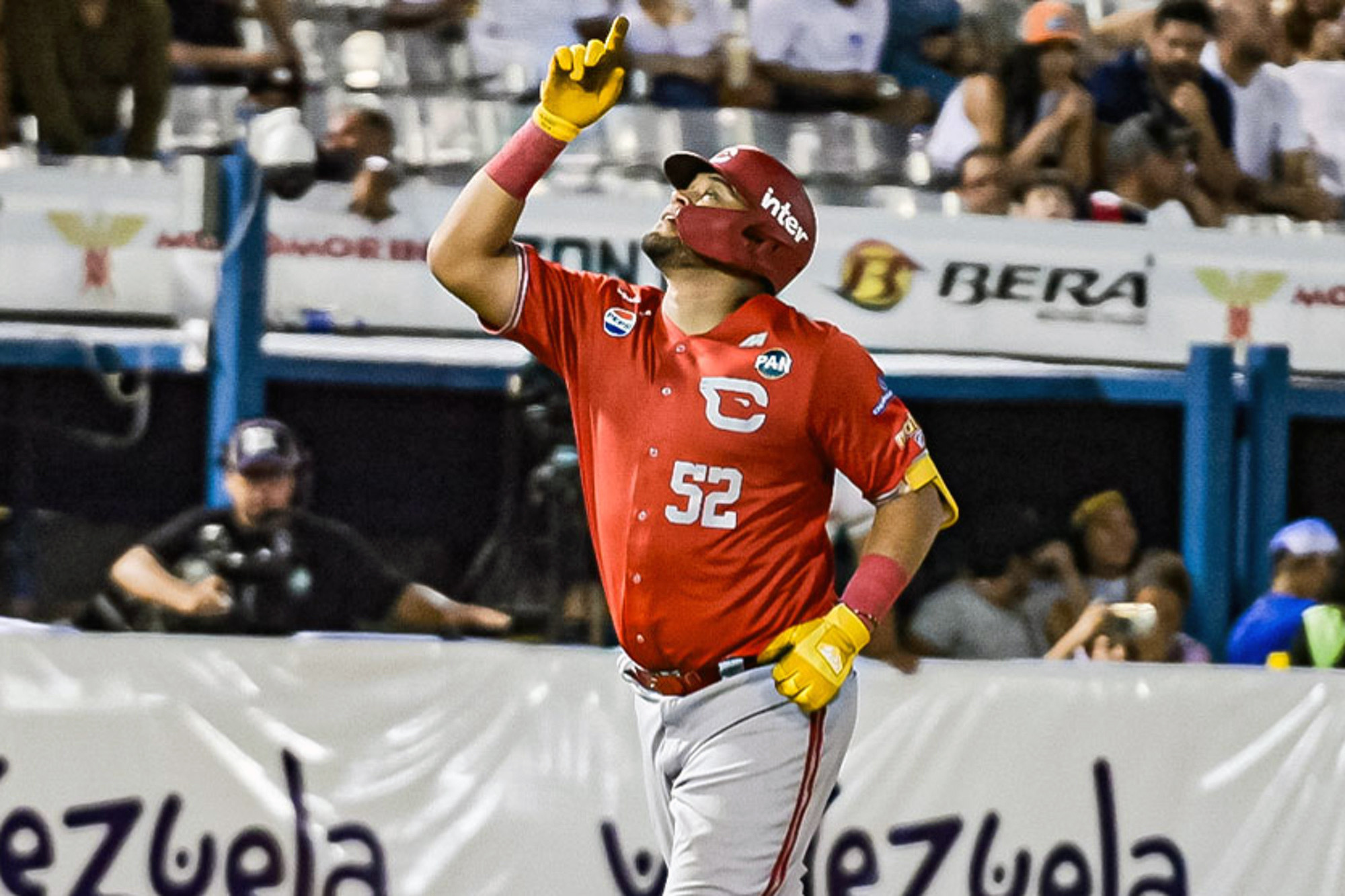 Pedro Castellanos destaca como el Jugador de la Semana de la LVBP