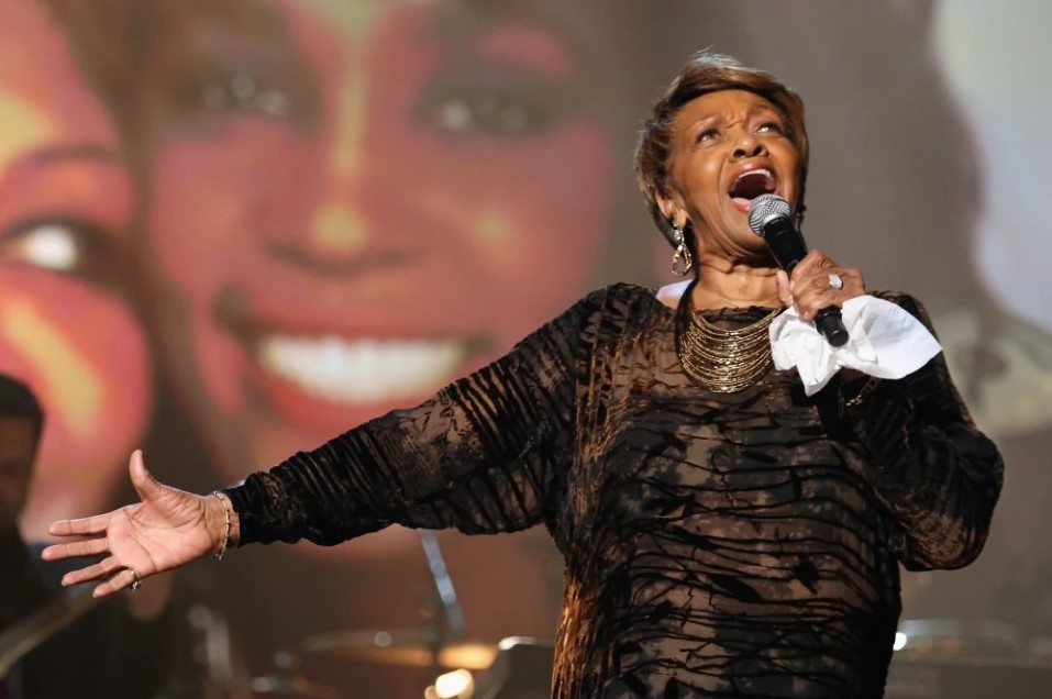 A los 91 años murió Cissy Houston, madre de la inolvidable Whitney Houston