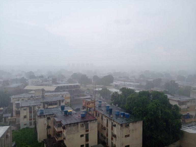 Cae un palo de agua la tarde de este 7-Oct en Maracaibo y San Francisco