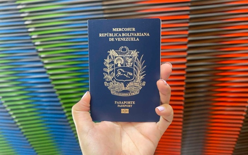 Ministro de Transporte confirma que venezolanos no podrán ingresar con documentos vencidos