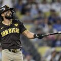 Padres aplastó a Dodgers para nivelar la Serie Divisional