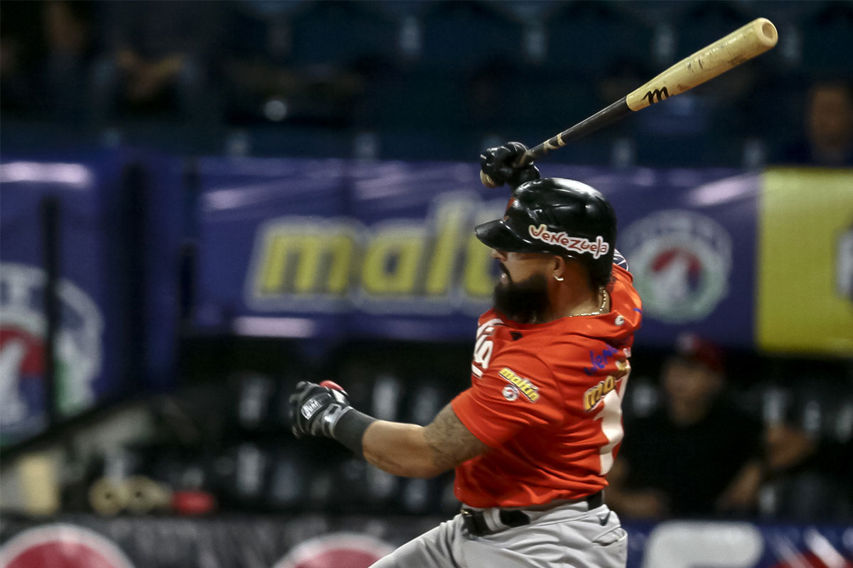 Rougned Odor comandó séptima victoria consecutiva de Águilas del Zulia