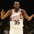 Kevin Durant sufrió lesión y estará al menos dos semanas sin jugar