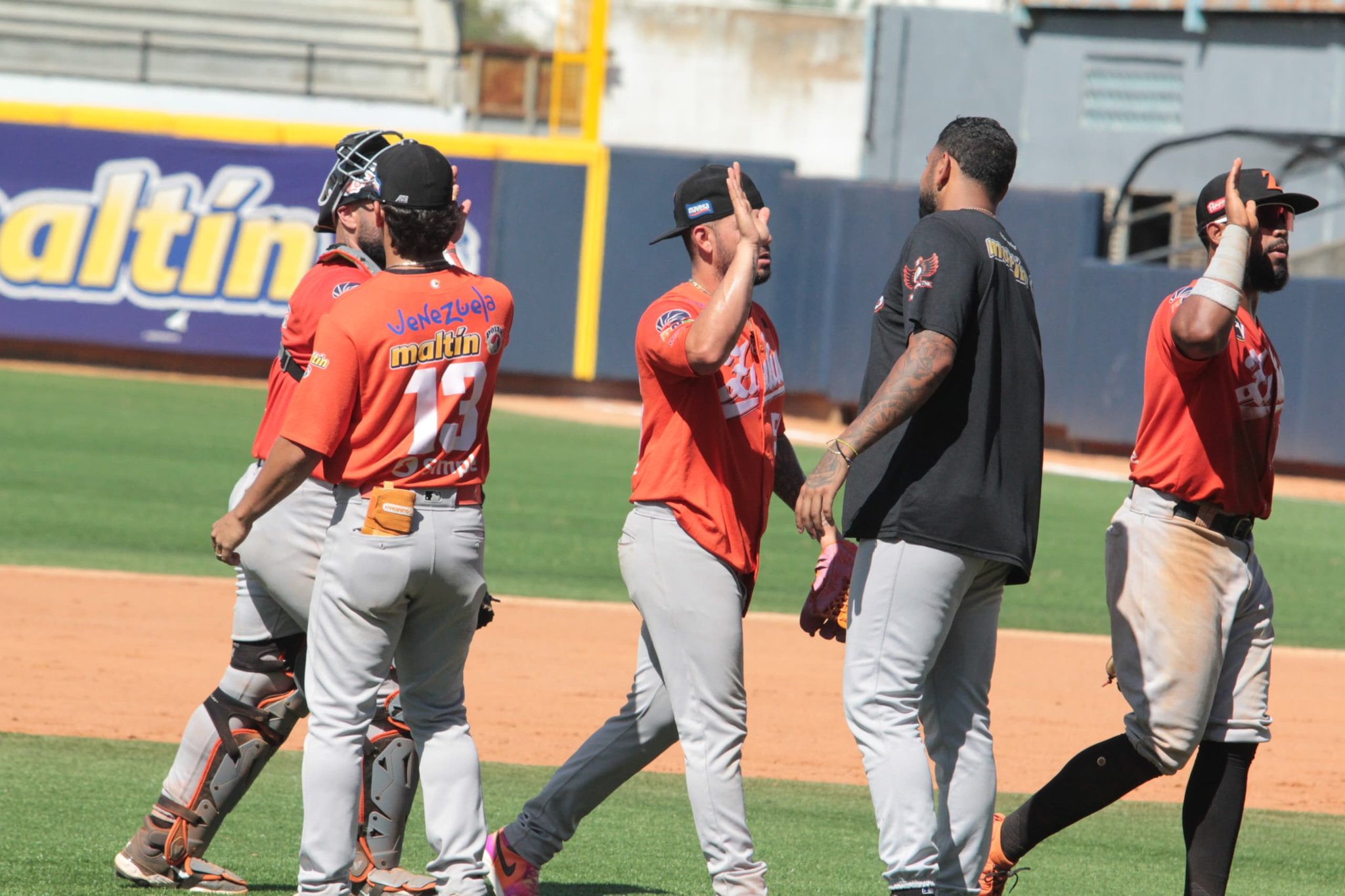 Águilas del Zulia se quedó con el último de la serie en Margarita