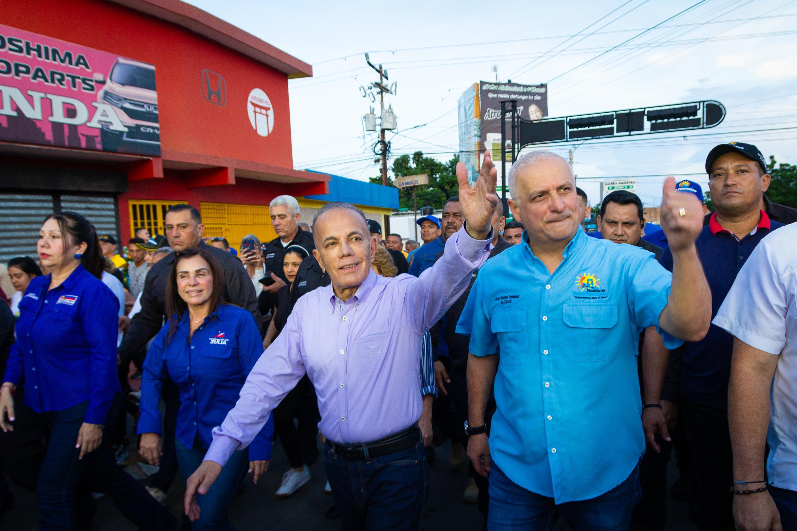 Gobernador Rosales inaugura trabajos de construcción y modernización de vialidad en Sierra Maestra