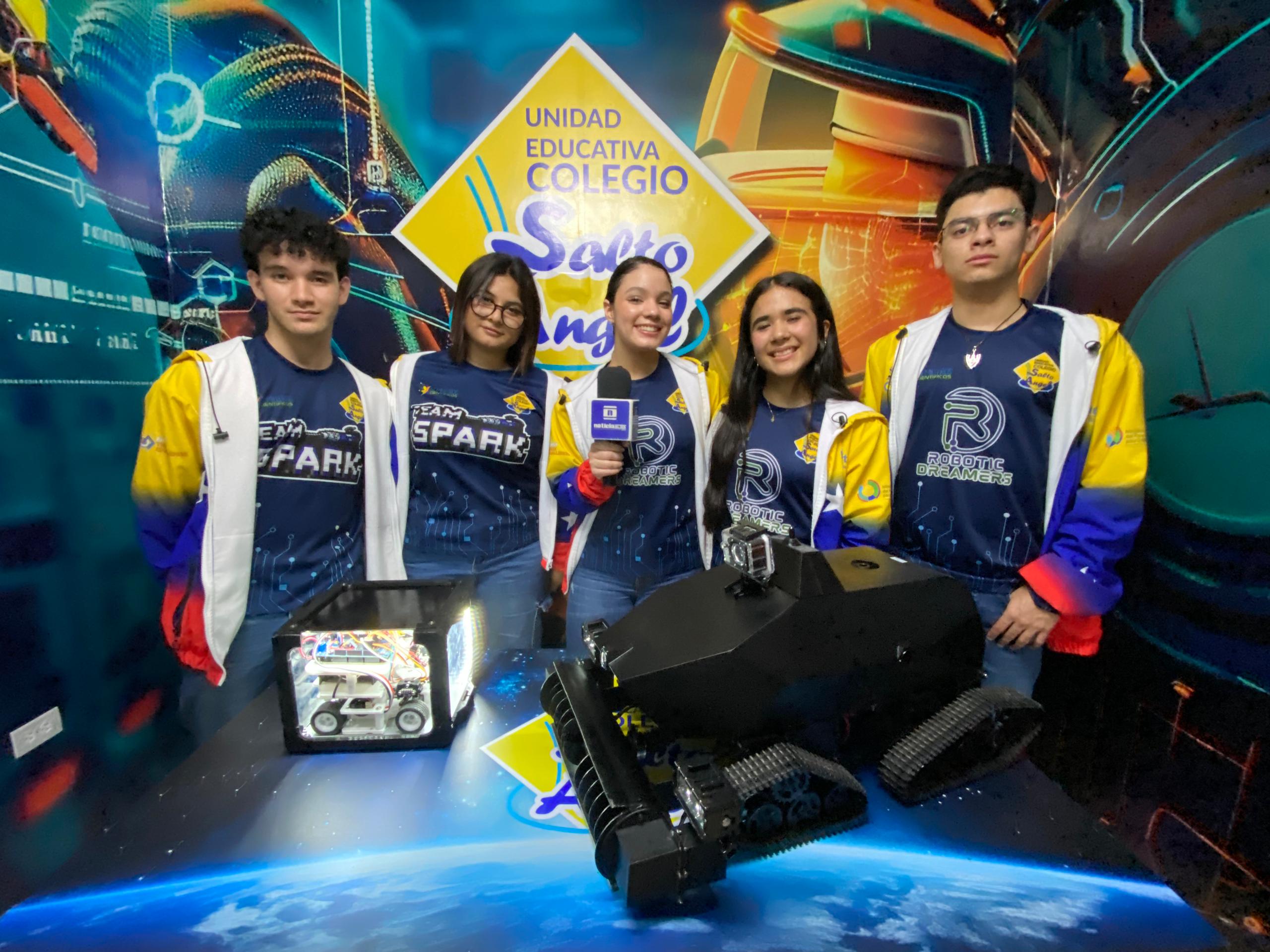 Dos equipos de robótica del colegio Salto Ángel afinan motores para representar a Venezuela en Turquía con los prototipos 