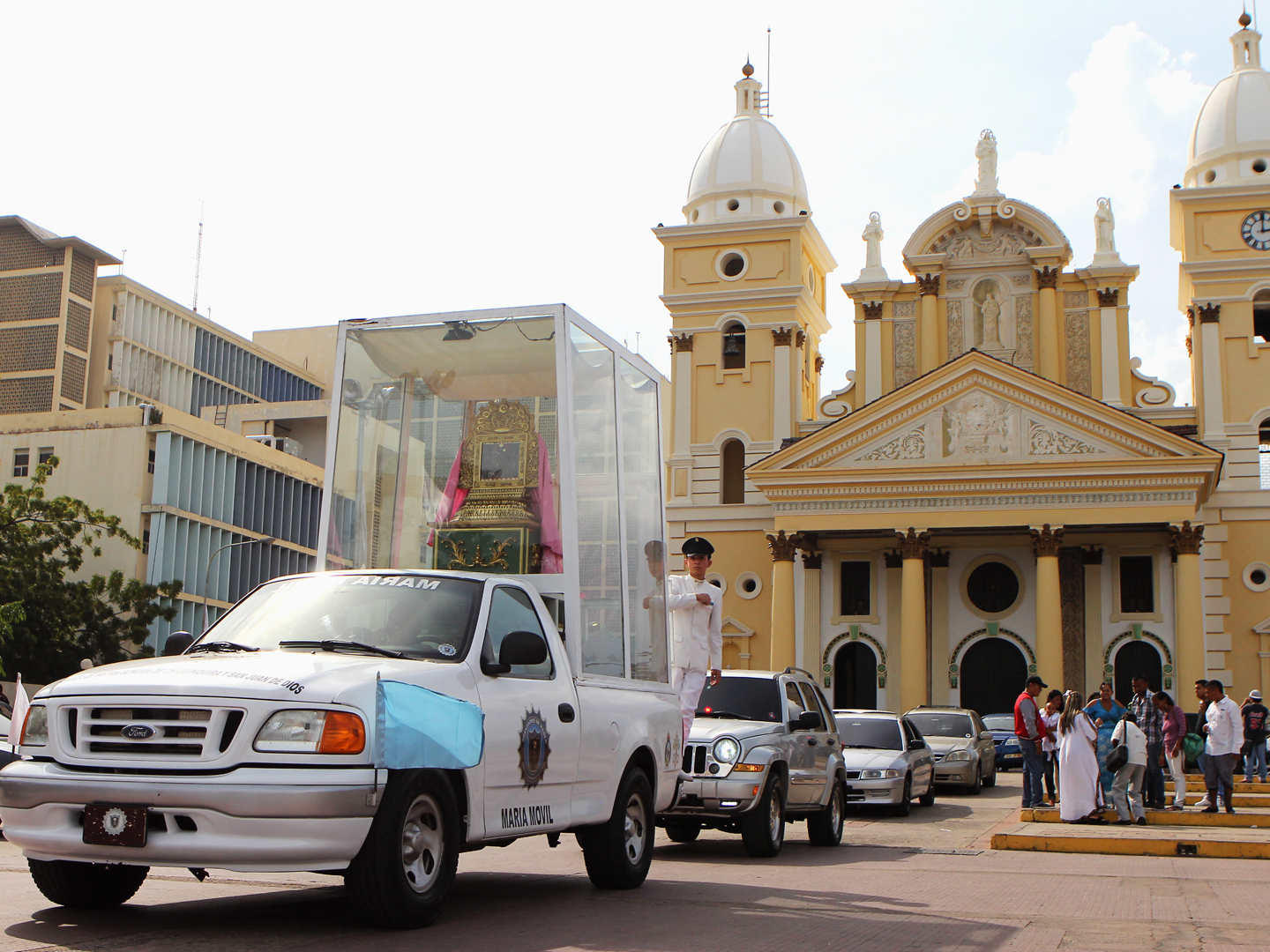 La Chinita llegará en caravana a la zona oeste el sábado 9-Nov