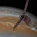 La sonda Juno de la NASA capturó la imagen de un “delfín” en la atmósfera de Júpiter