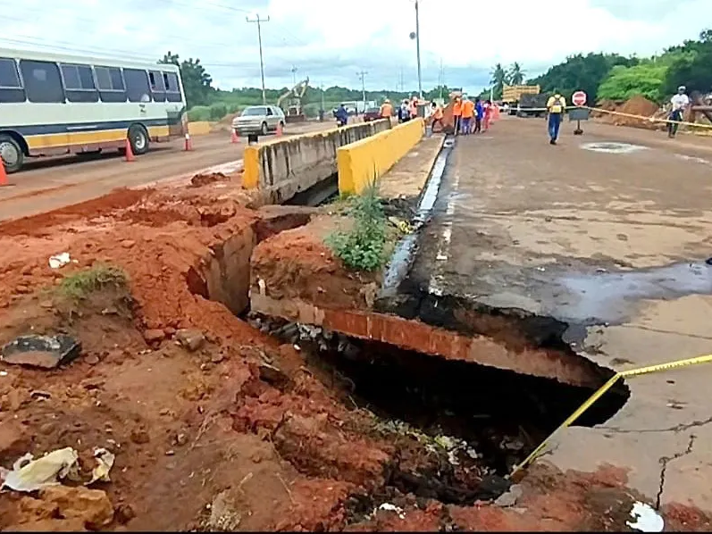 El puente Puerto Caballo se estaría restableciendo de 48 a 72 horas