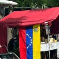 Venezolano en Alemania triunfa con perros calientes a lo criollo