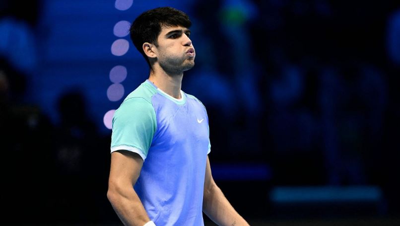 Carlos Alcaraz cayó ante Casper Ruud en el inicio del Masters ATP