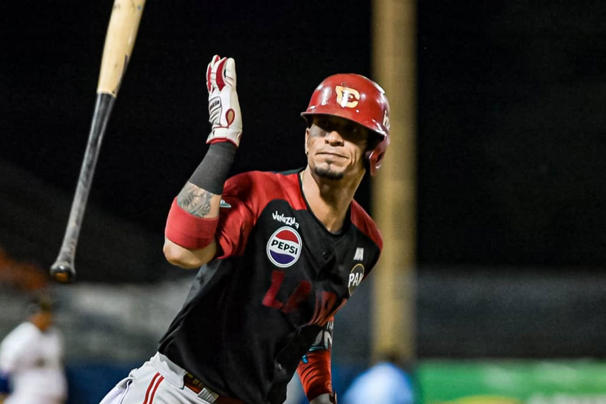 Cardenales se alzó con el tiunfo ante Tigres en Maracay